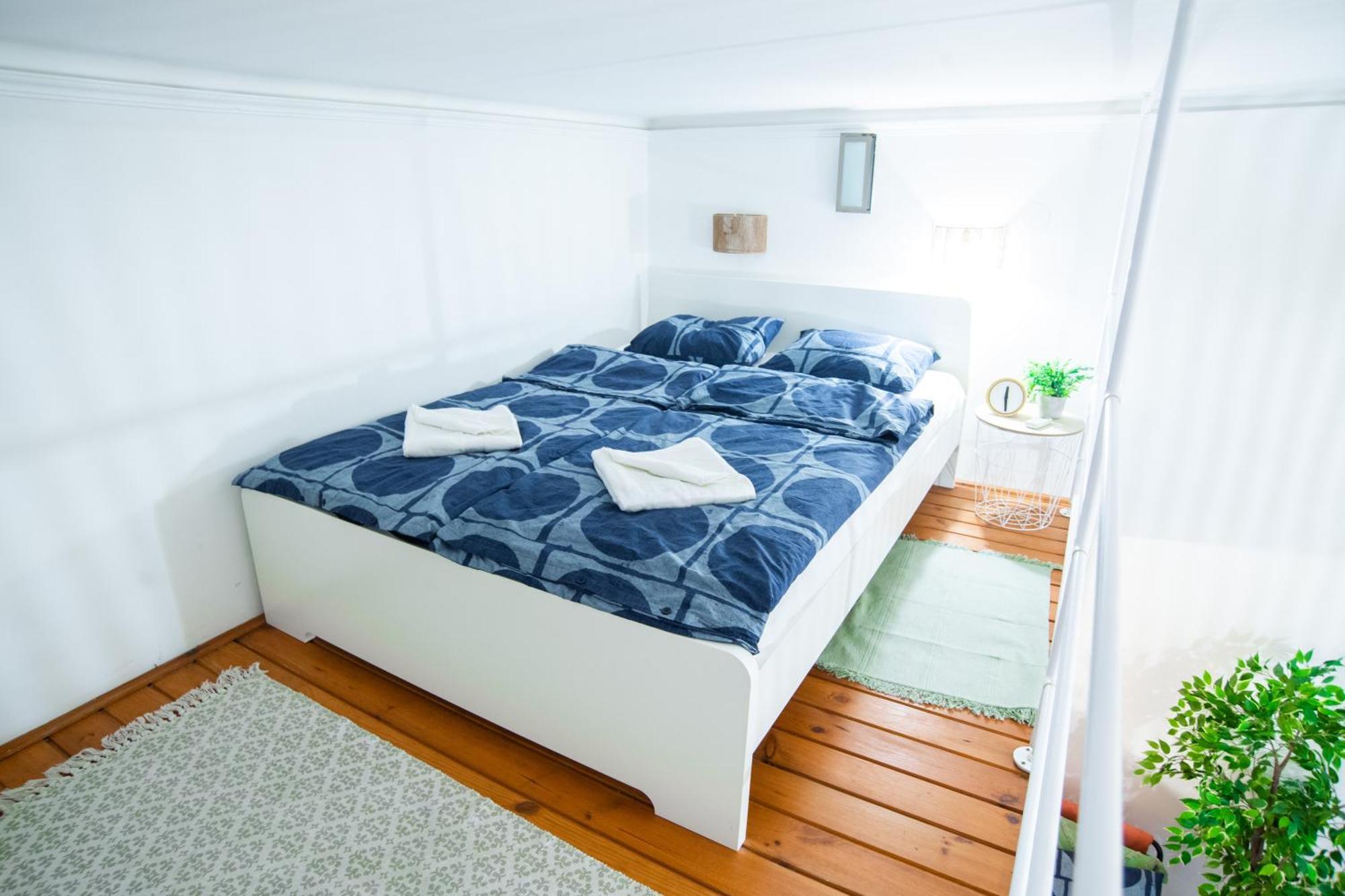 Lovely Apartment In Erzsebetvaros A57 Boedapest Buitenkant foto